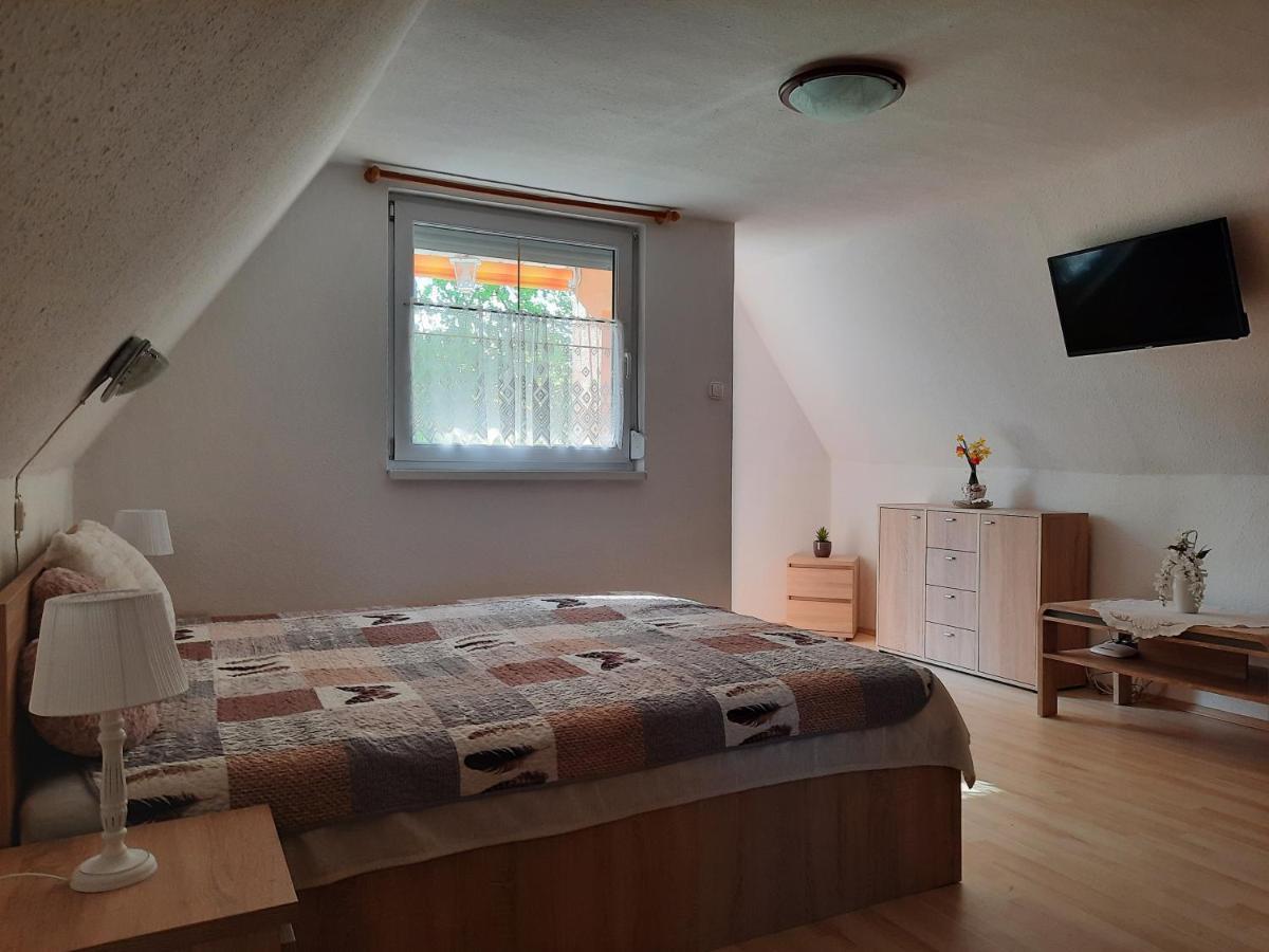 Dóra Apartmanház Zalakaros Esterno foto