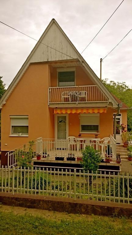 Dóra Apartmanház Zalakaros Esterno foto