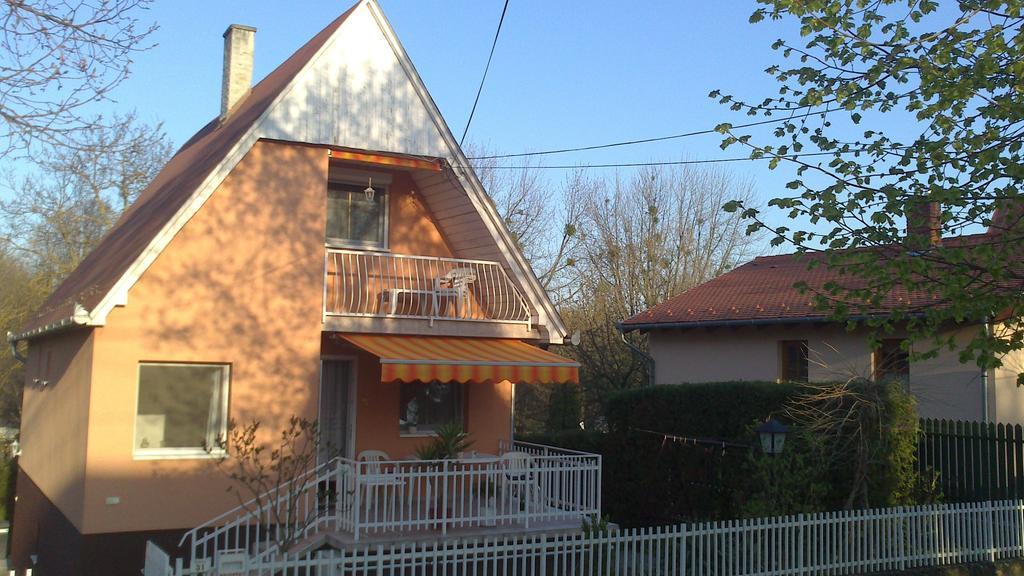 Dóra Apartmanház Zalakaros Esterno foto